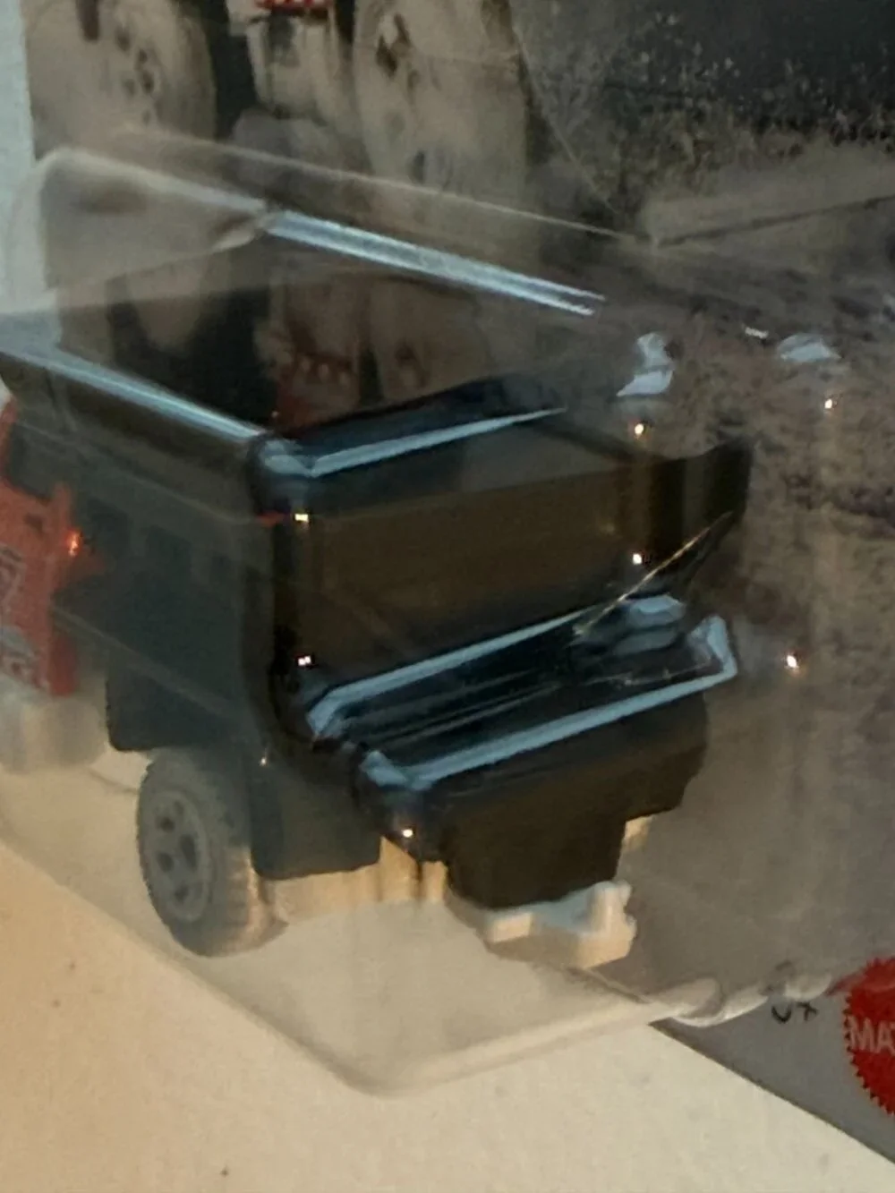 Matchbox Plowverizer Snow Plow Truck 39/125 Red Black Diecast Vehicle